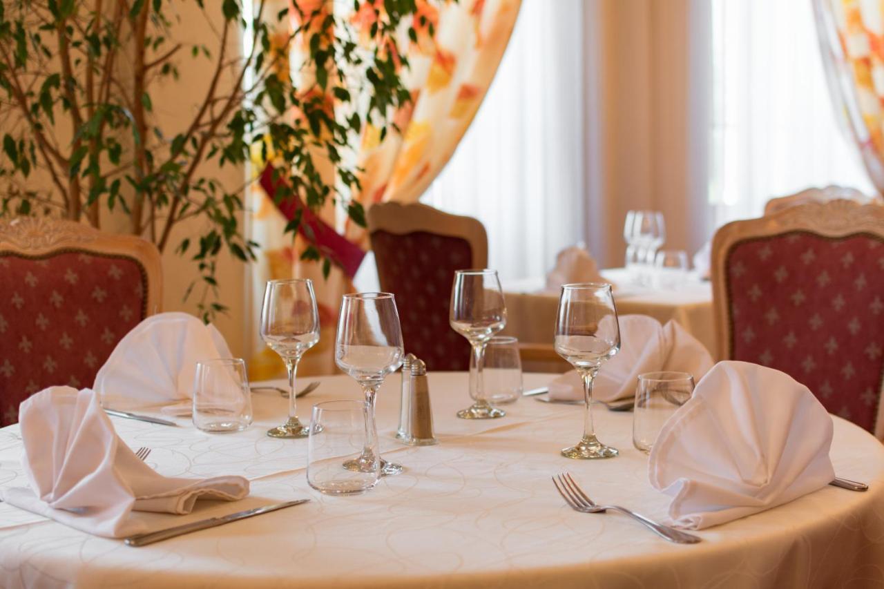 Hotel De Champagne แซ็ง-ดิซีเย ภายนอก รูปภาพ